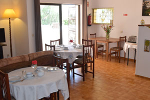 Sala de Estar/Cafetería Picture